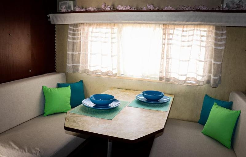 Caravan Fishing Spot Porto Roxa Agios Leon ภายนอก รูปภาพ